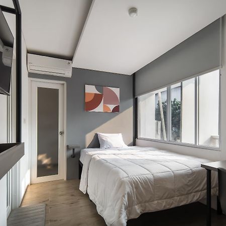 Cove Art Living Aparthotel Jakarta Exterior photo